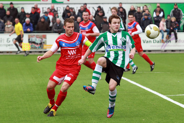SC Genemuiden - v.v. Capelle (Foto Helmich Lubberts).